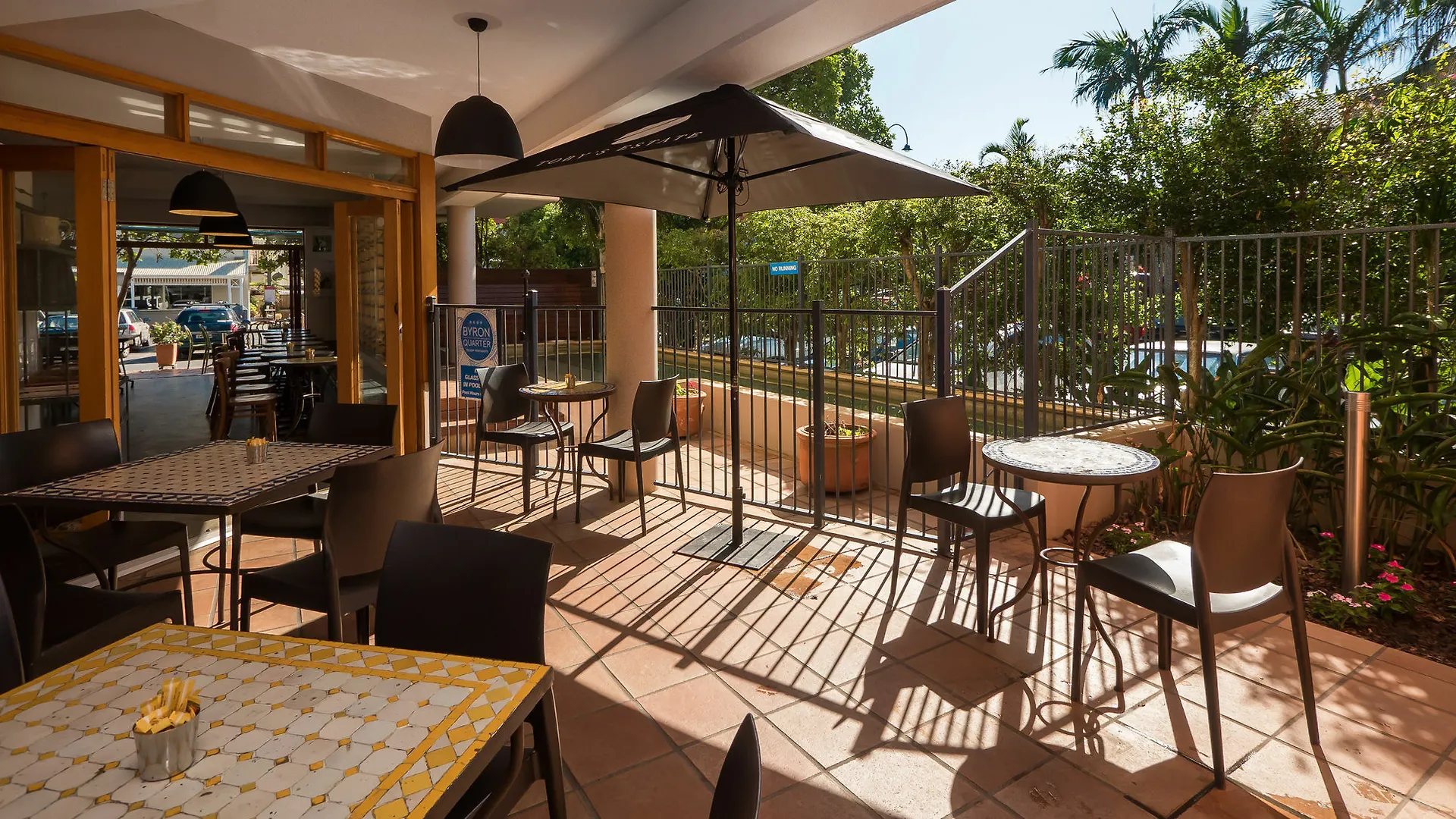 Byron Quarter 4* Μπάιρον Μπέι