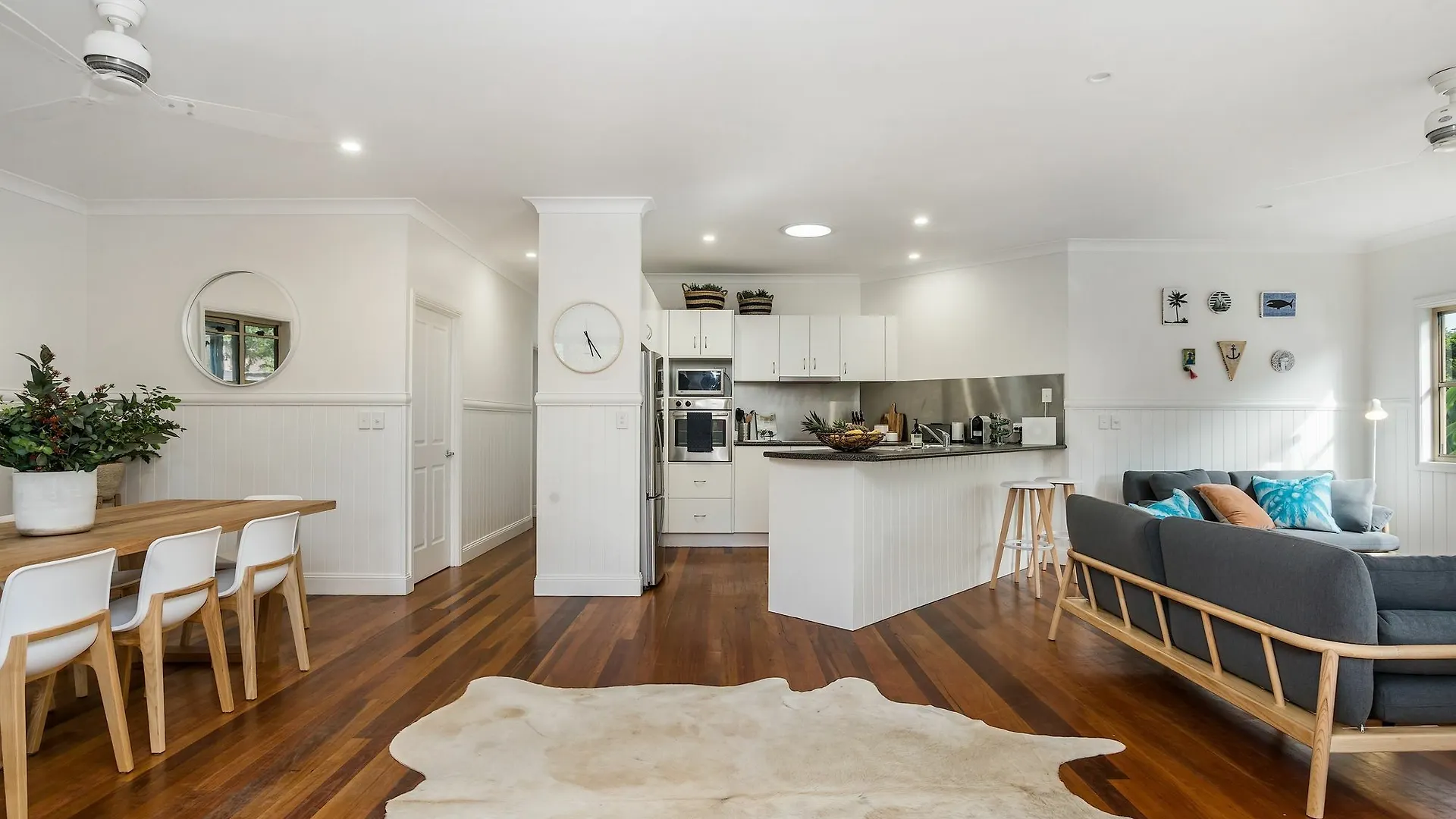 Barefoot Lane Byron Bay