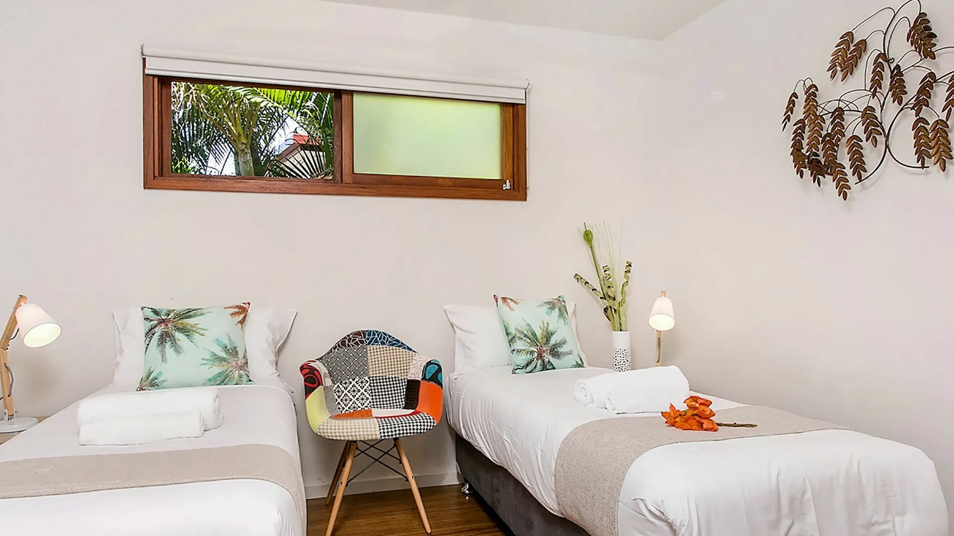 Apartment Beachcomber Blue - Expansive Beachfront Byron Bay