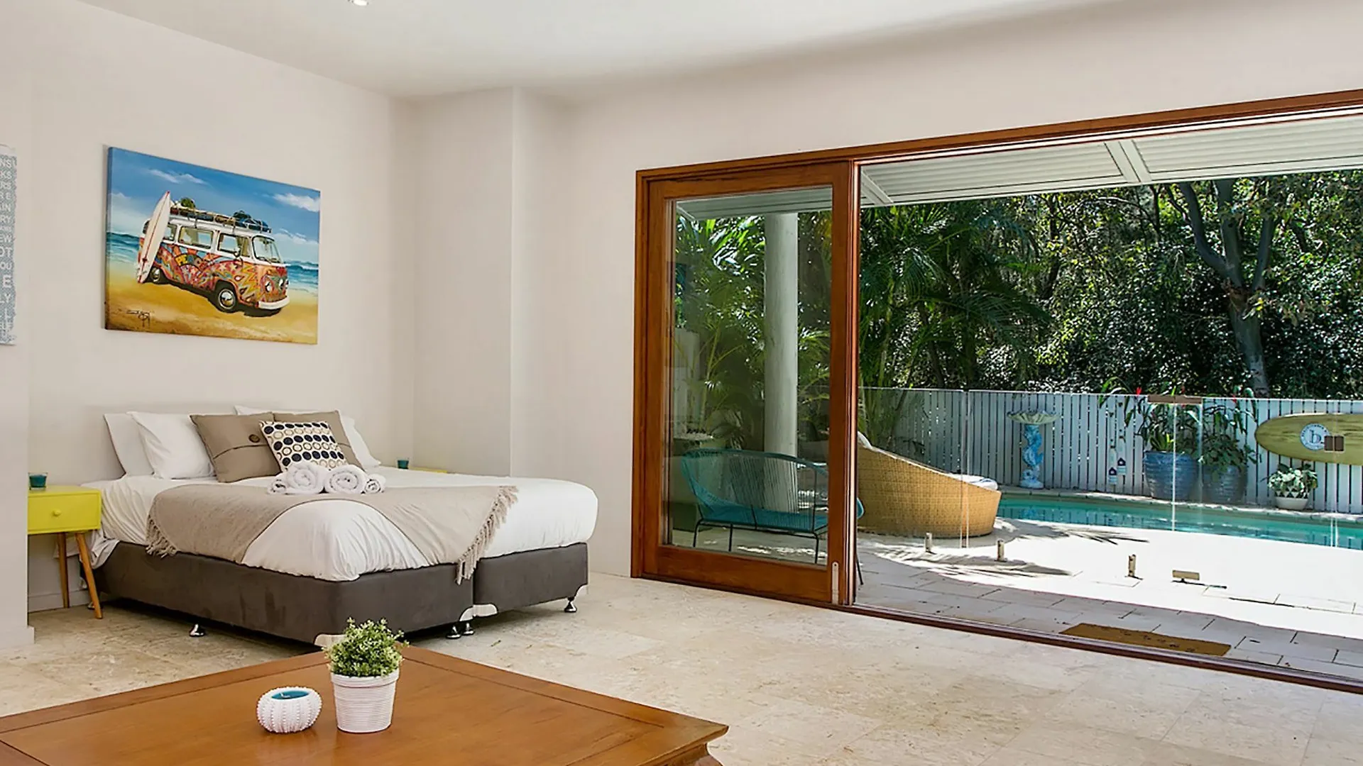 Apartment Beachcomber Blue - Expansive Beachfront Byron Bay