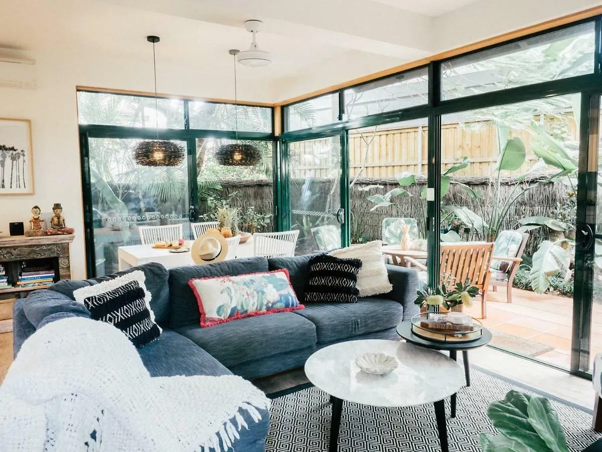 Aitutaki Villa Byron Bay