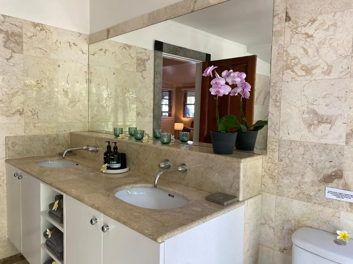Four Winds Luxury Villa *