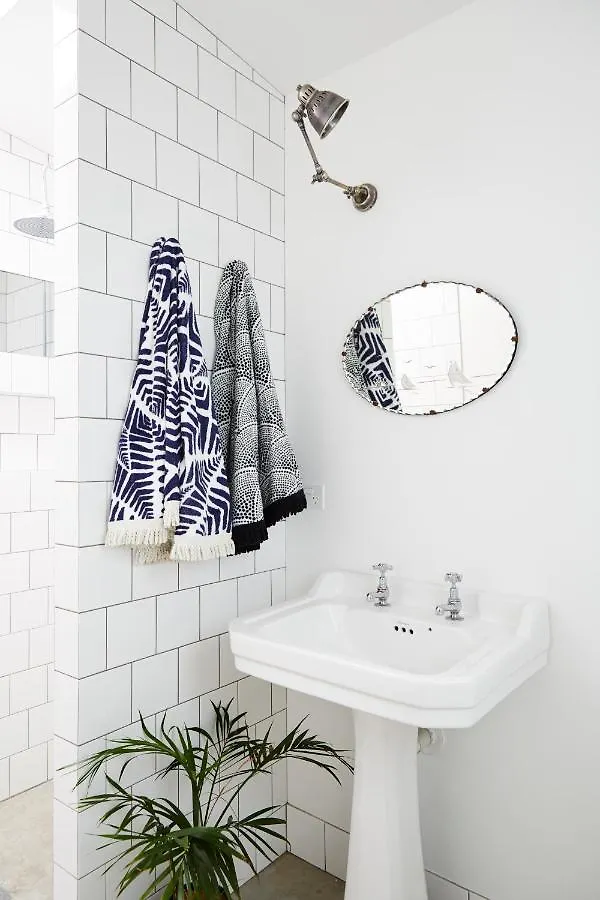 Byron Beach Abodes * Byron Bay