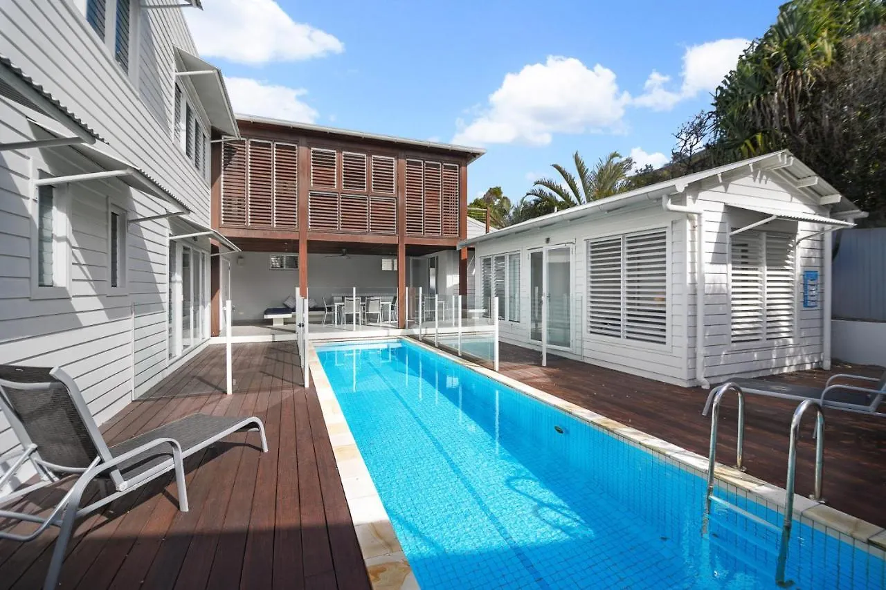 Sea Splash 75 Lorikeet Drive