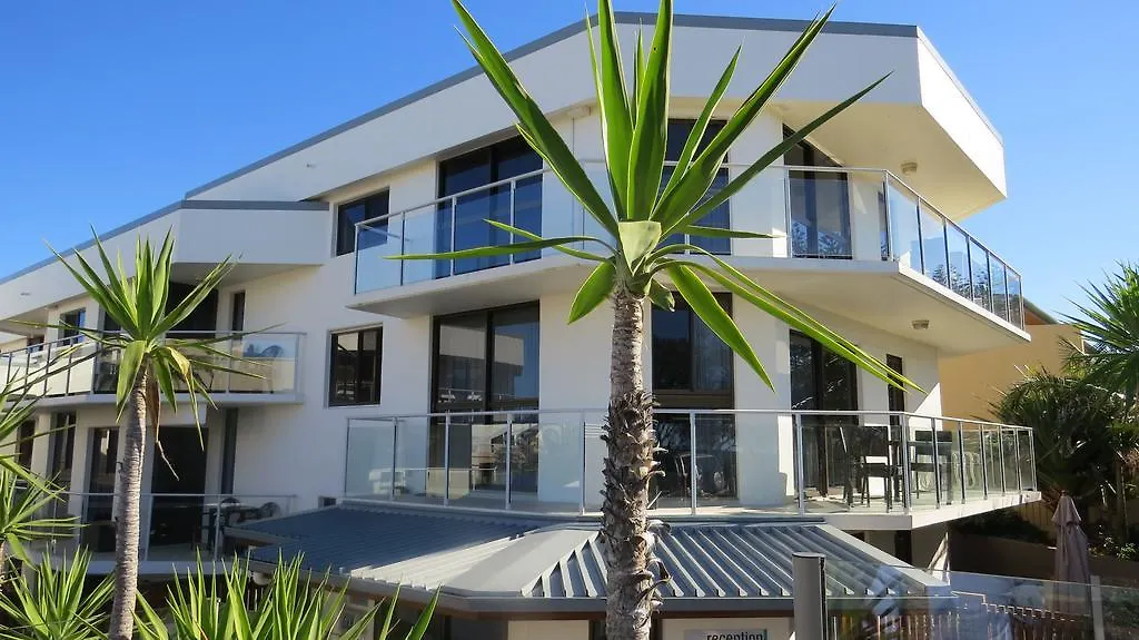 아파트호텔 Bayview Beachfront Apartments, In Town Right On The