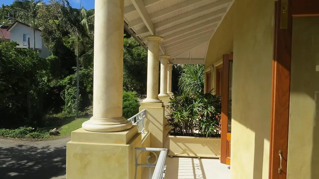 Otel Victoria's At Wategos 5*