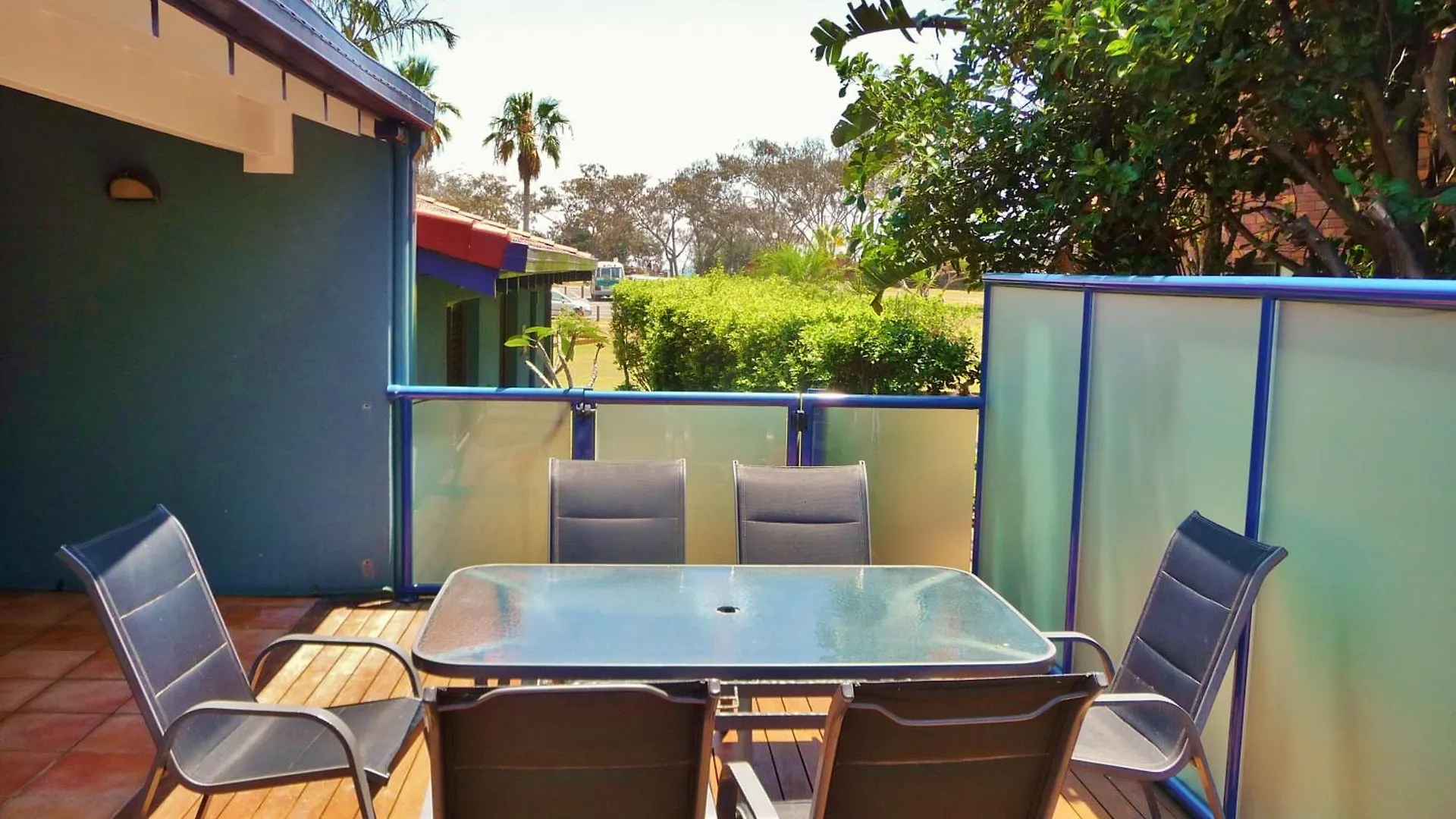 Beachfront 4* Byron Bay
