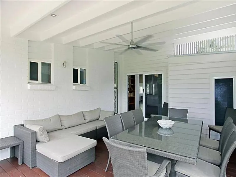A Perfect - Allure * Byron Bay