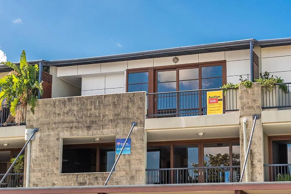 Unit 5 21-25 Fletcher Street - A Seventh Summer *