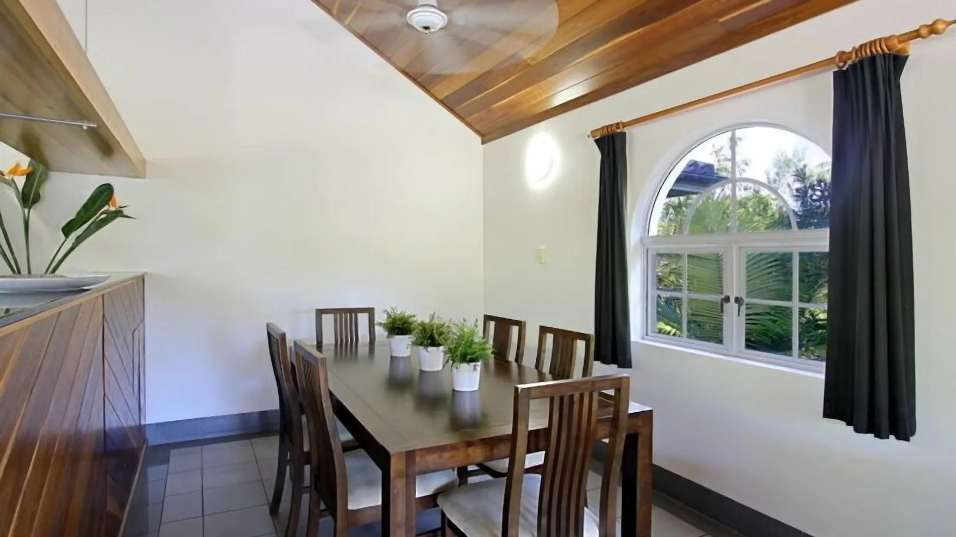 Clarkes Villa