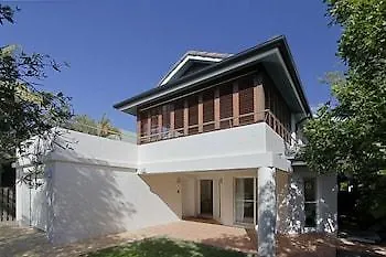 Clarkes Villa *