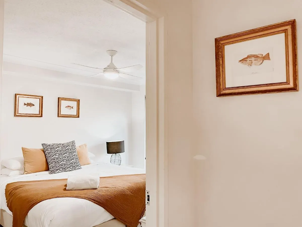 Sea Breeze On Main Hotel apartamentowy 3*