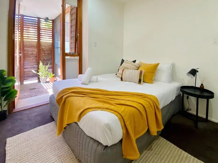 Apartment Poolside In Byron Byron Bay