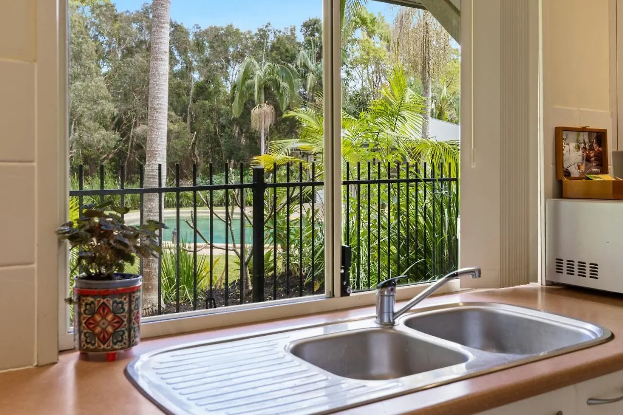 Treetops Lakeside Byron Bay