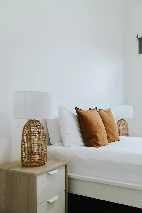 Life In Byron Lejlighedshotel