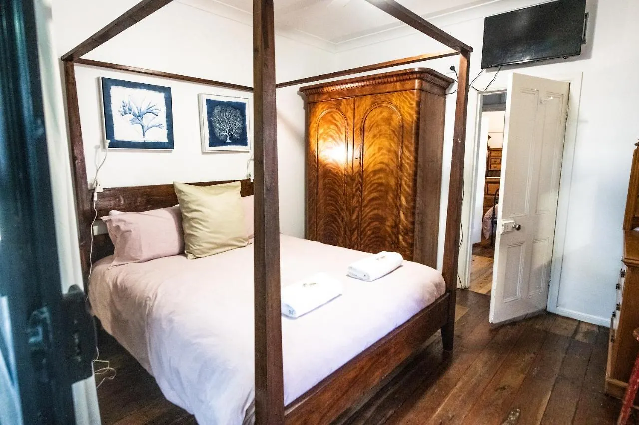 Shirley Blue Bed & Breakfast Byron Bay