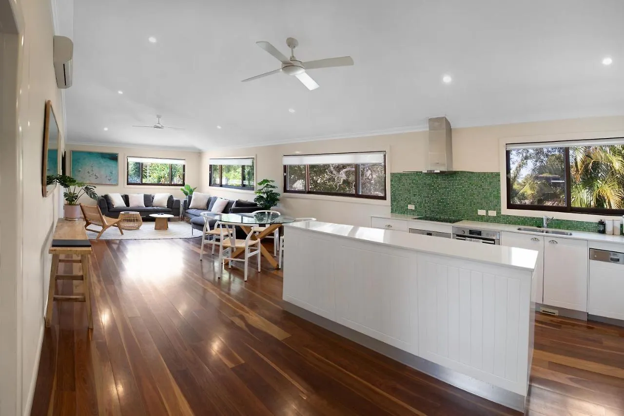 Away Guesthouse- Away On Shirley Lane Byron Bay