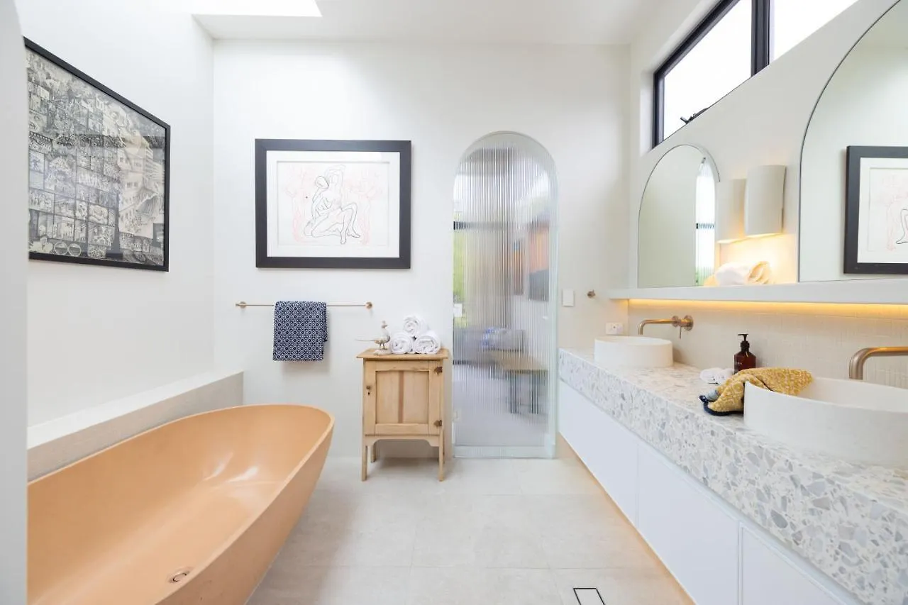 펜션 Cooee -brand New With Private Pool 350m To Beach! *