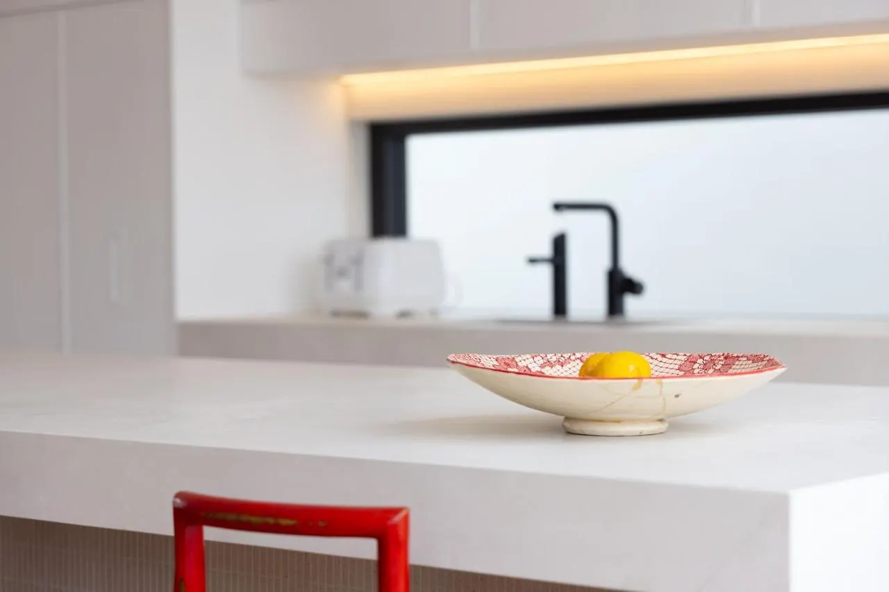 Cooee -brand New With Private Pool 350m To Beach! 바이런베이
