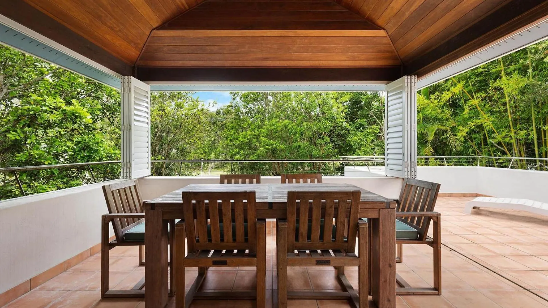 Clarkes * Byron Bay