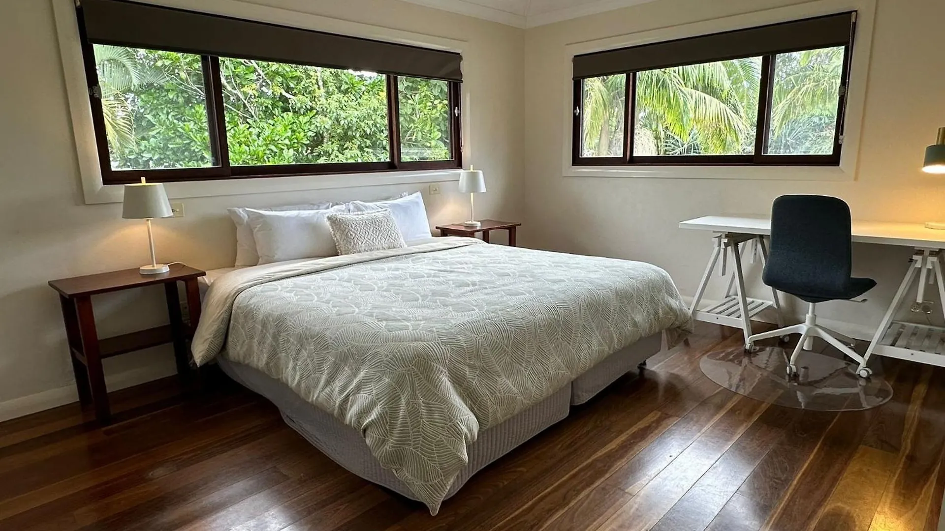 Away Guesthouse- Away On Shirley Lane * Byron Bay