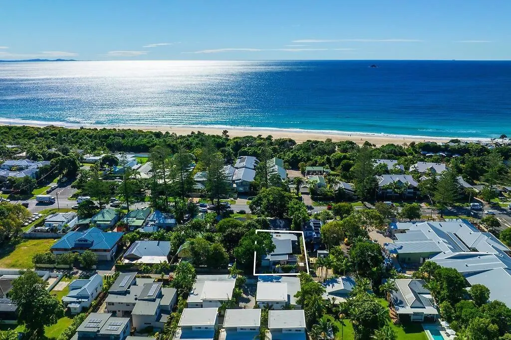 Fuller Holidays - Drifting Sands -byron Town With Pool *