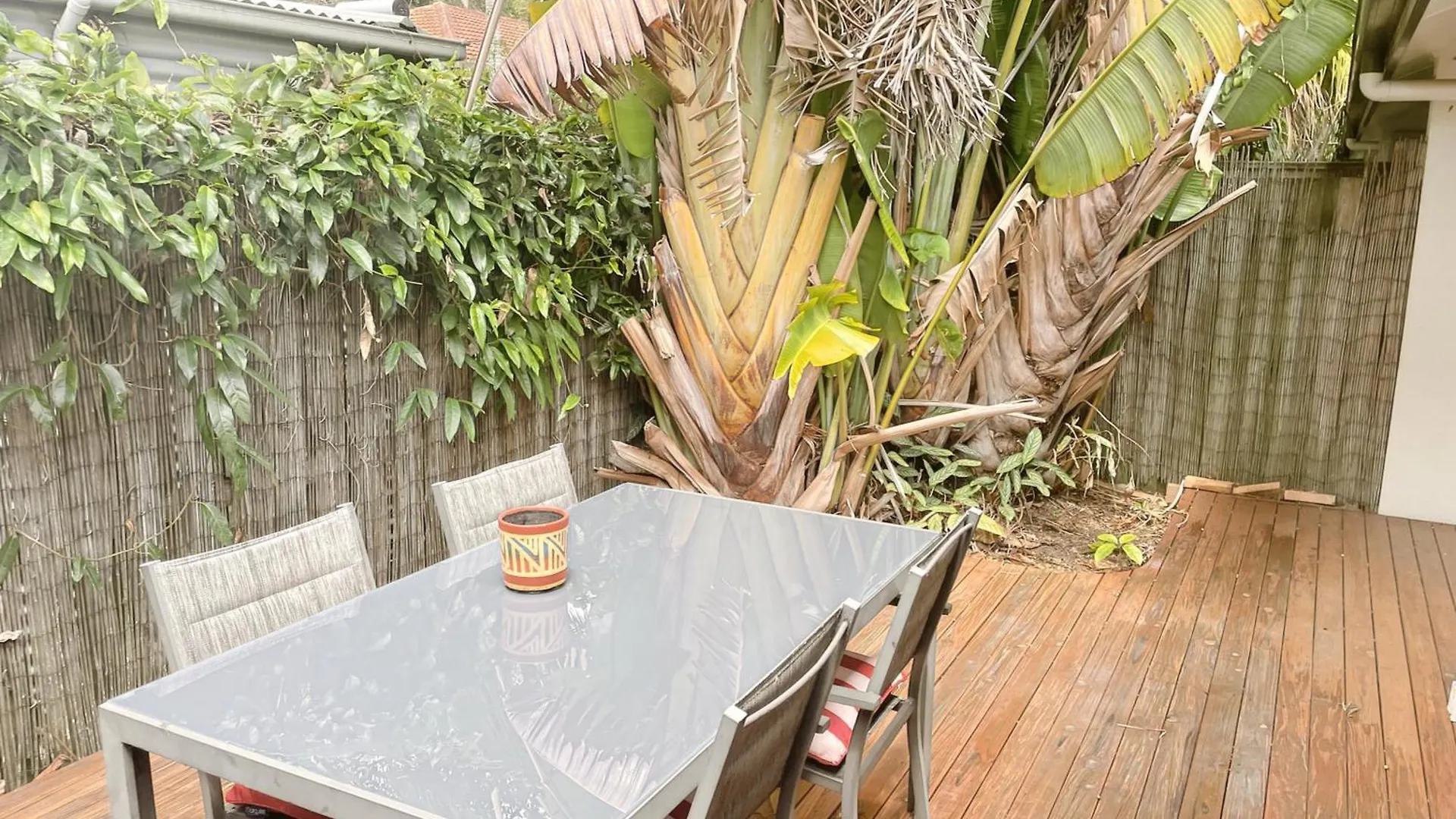 Byron Lakeside