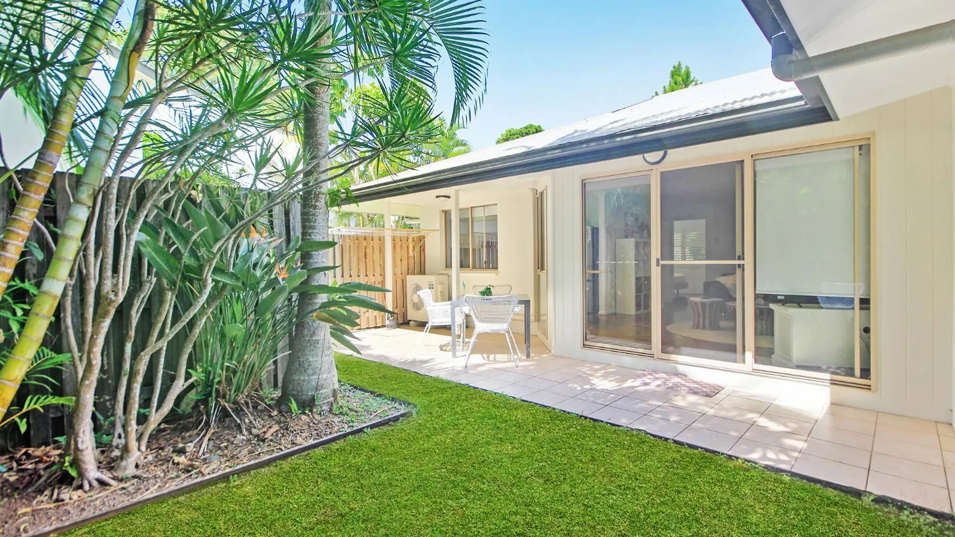 Byron Lakeside Aparthotel Byron Bay