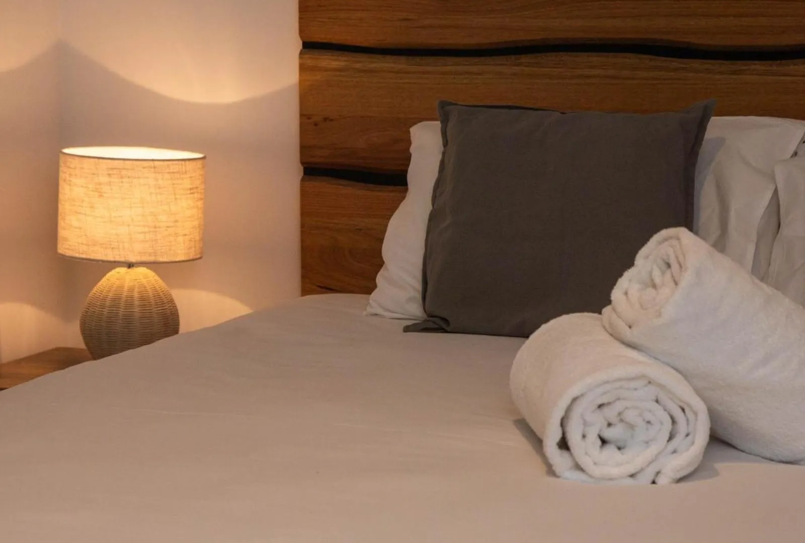 Aparthotel Byron Lakeside
