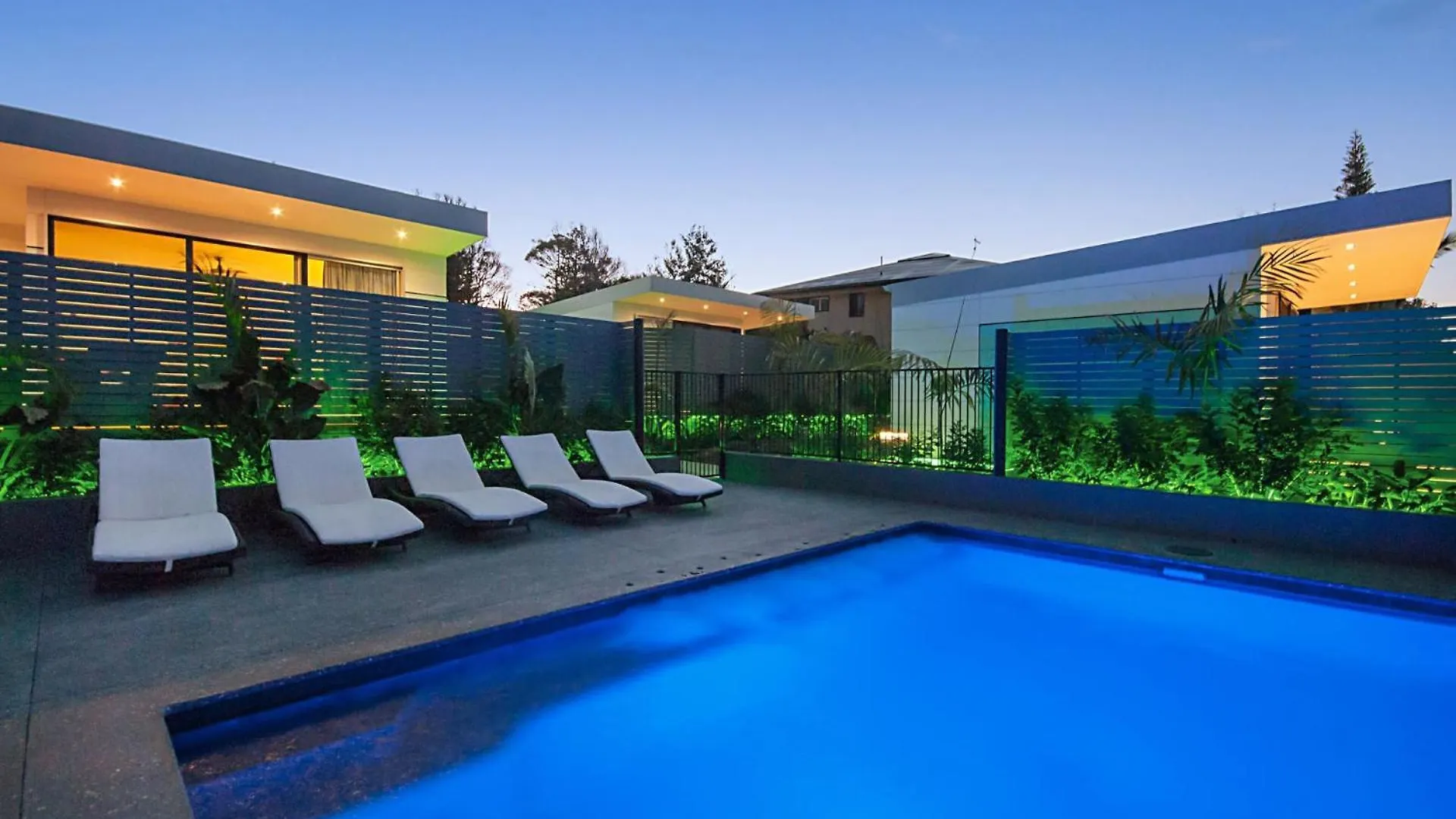 Cavvanbah - April Sun Villa Byron Bay