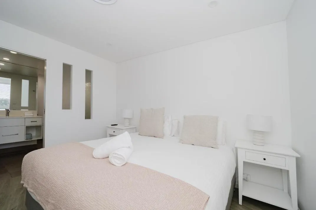 Bay Royal Aparthotel