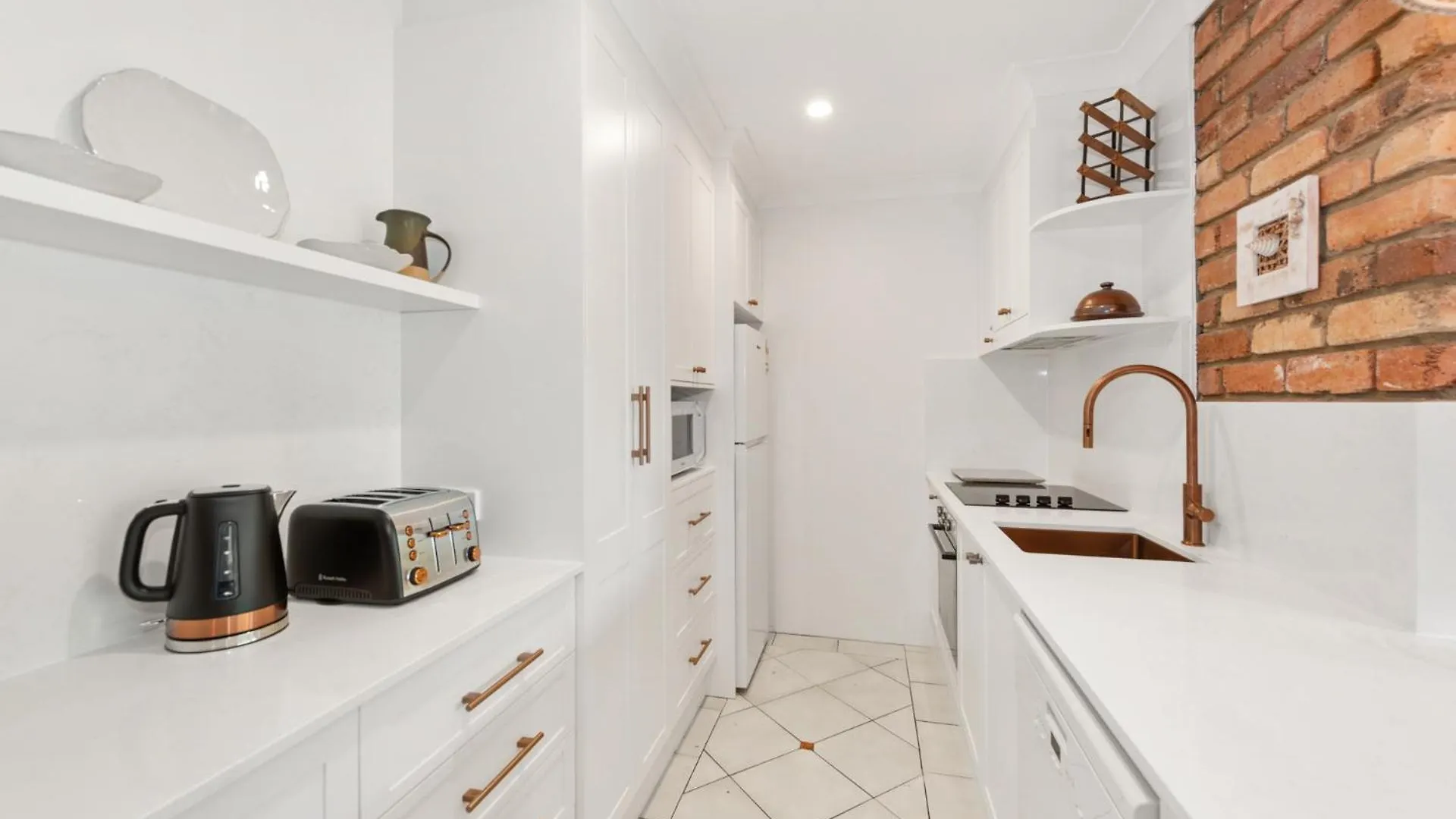 Unit 6 70 Lawson Street - Atlantis