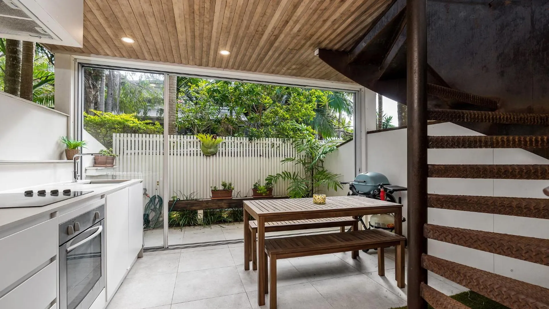 Apartment Belongil Pad