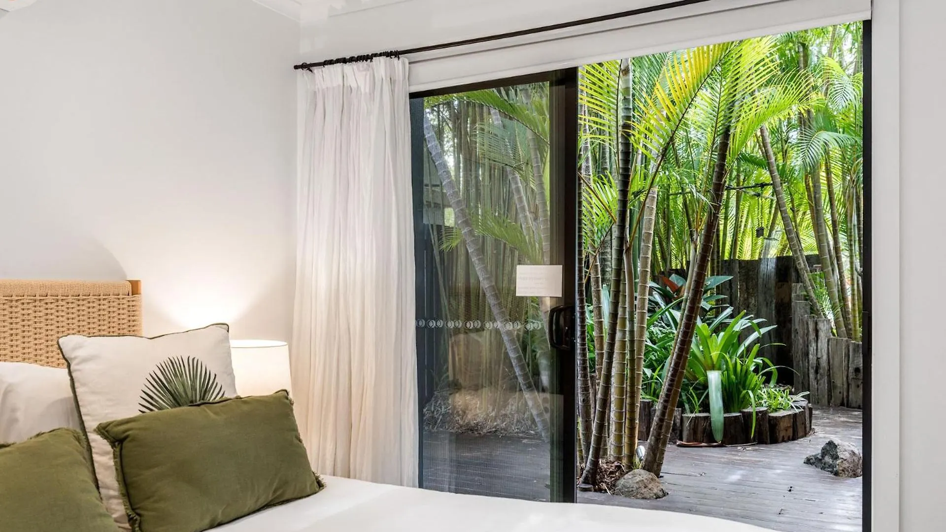 A Perfect - Arya Byron Bay