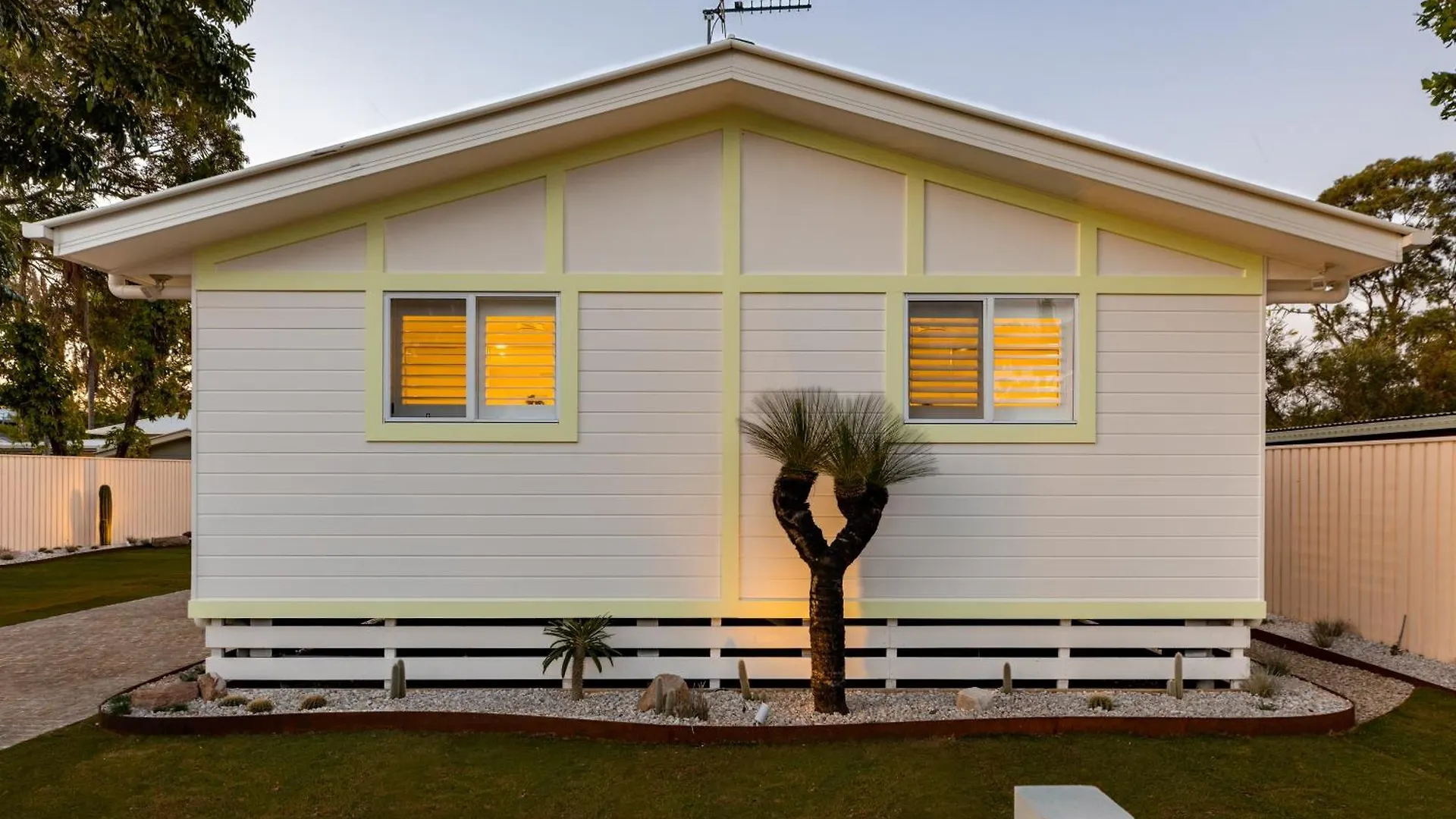 The Little Tropicana