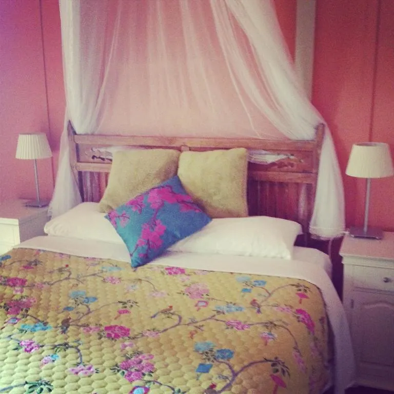 Bamboo Cottage Guesthouse B&B 3*