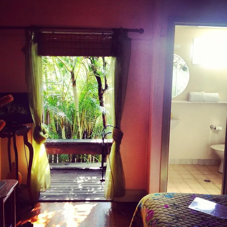 Bamboo Cottage Guesthouse B&B Отель