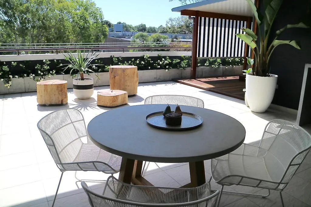 Rooftop Byron Apartment