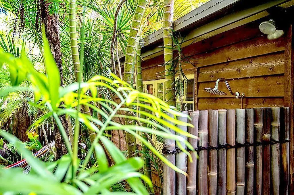 Bamboo Cottage Guesthouse B&B 3* Байрон-Бей
