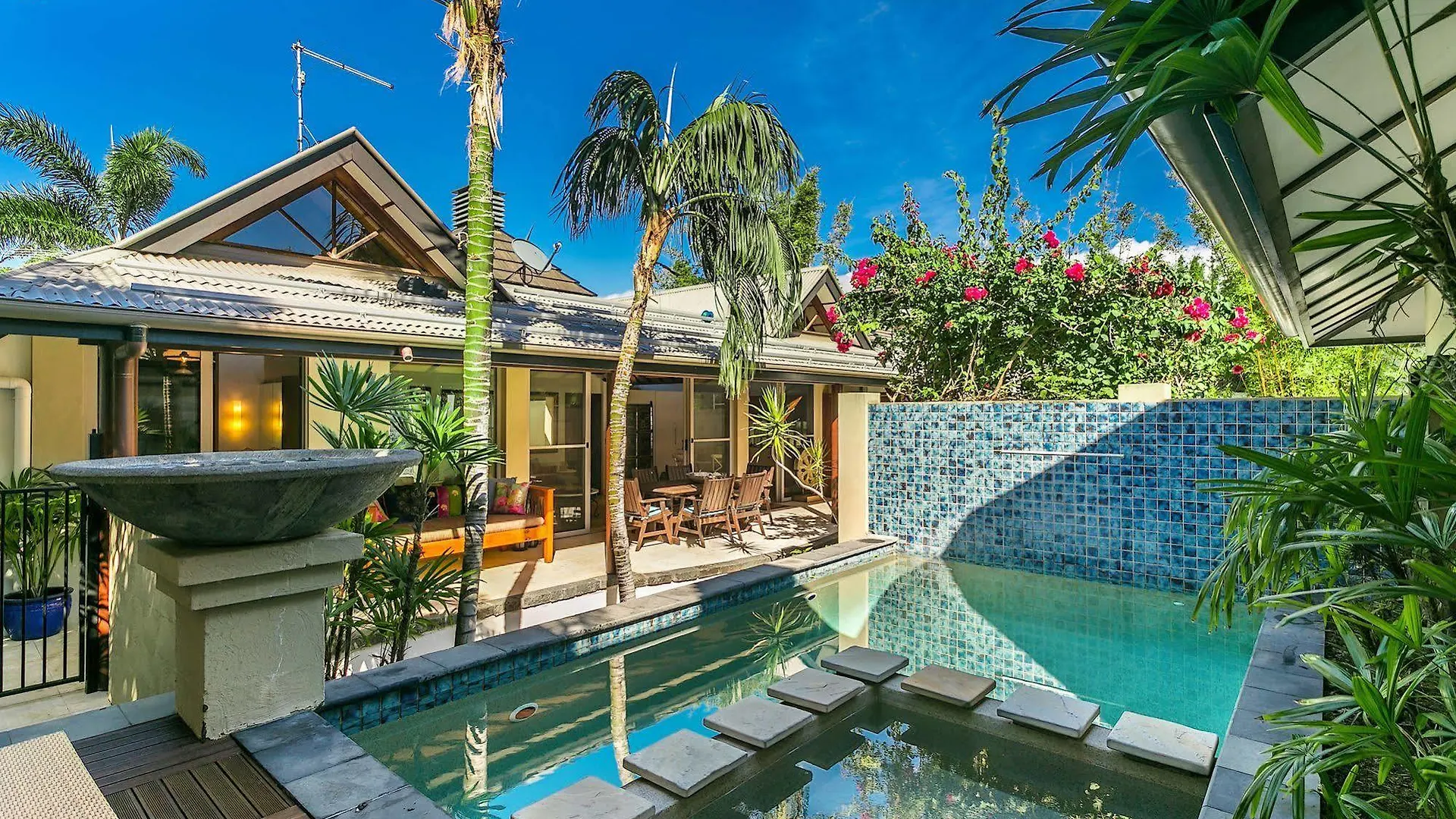 Your Luxury Escape - Amala Luxury