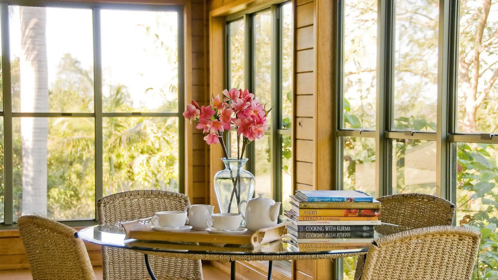 Summerhills Retreat Byron Bay 5* Binna Burra