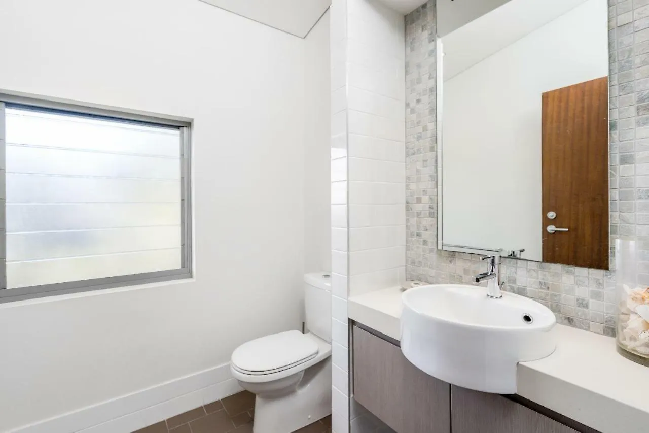 Accom Unit 1 22 Mahogany Drive - House 1 At Vue * Byron Bay