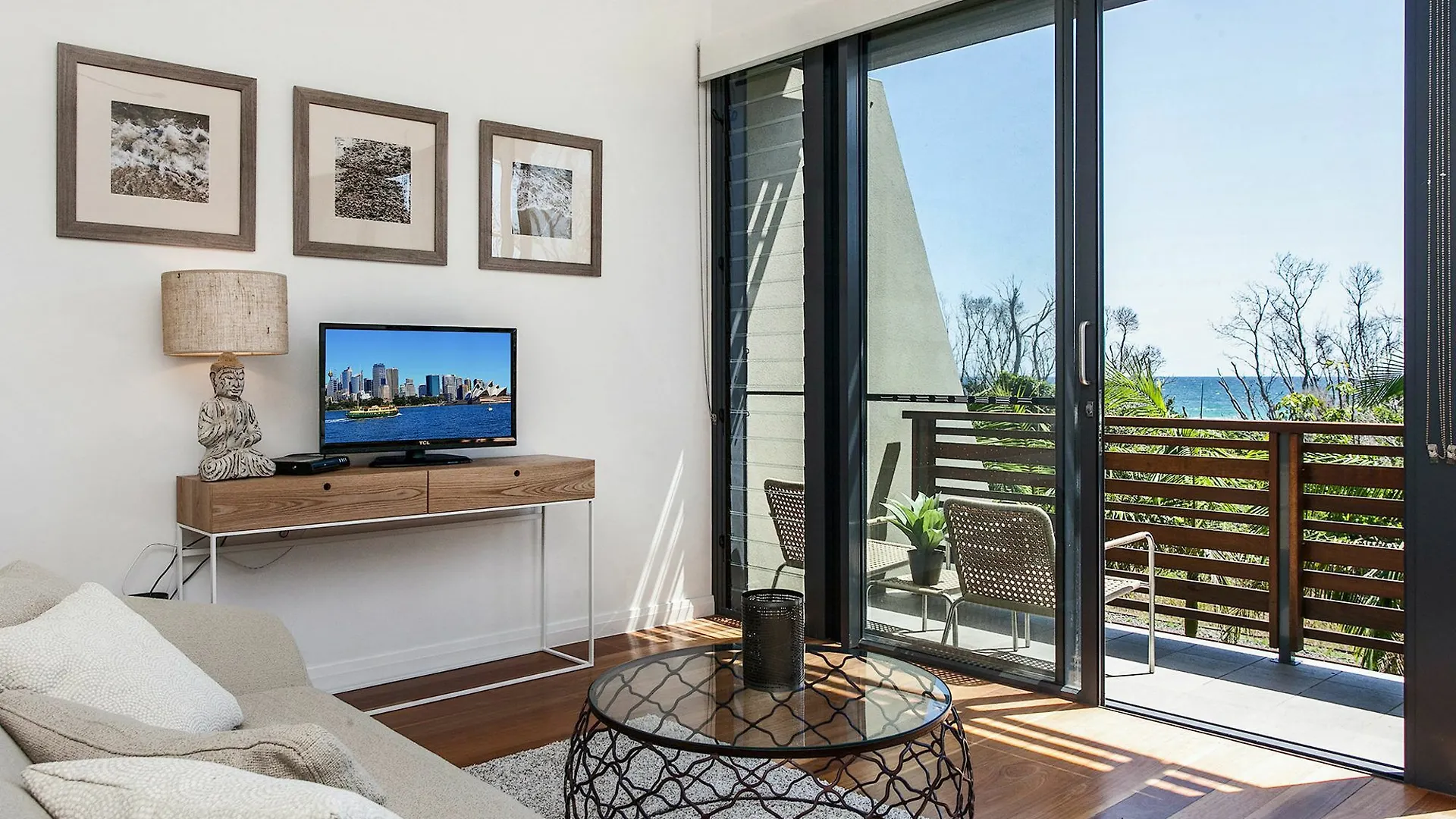 Kiah Bliss - & Luxurious With Ocean Views
