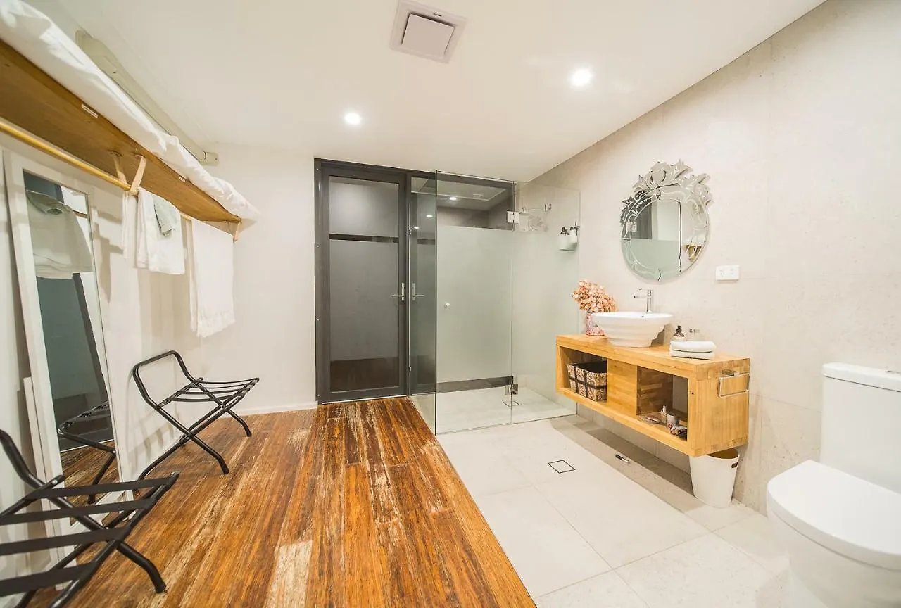 Luxury Artist Architect Retreat