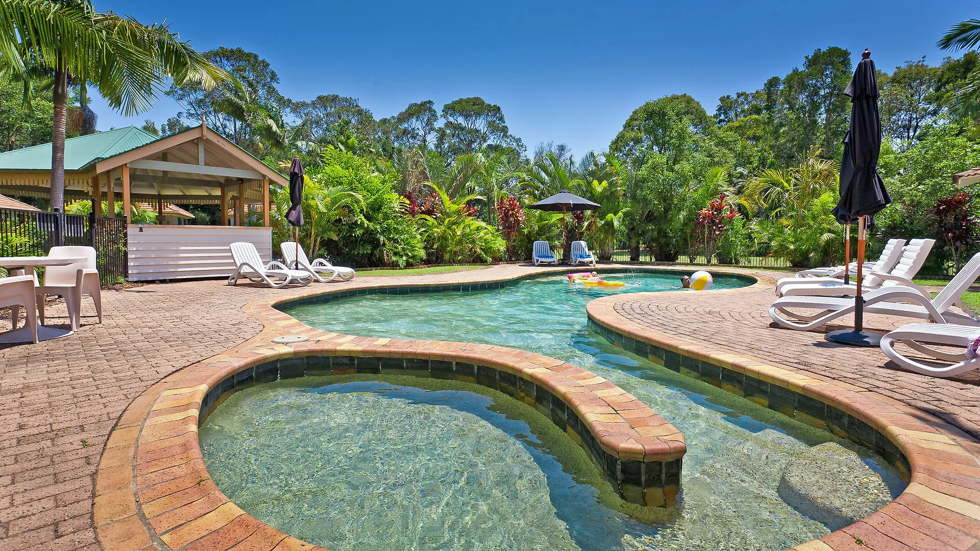 The Sunseeker, Byron Bay