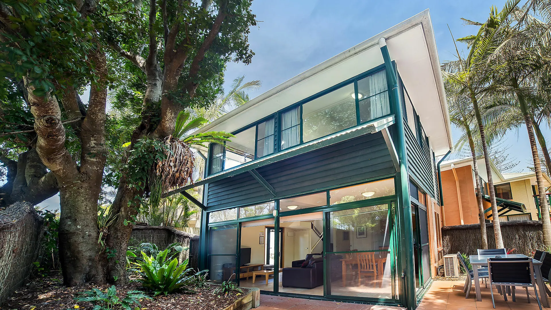 The Crest 4* Byron Bay