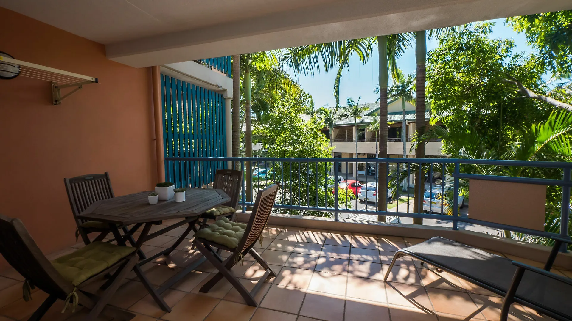 Byron Quarter Hotel apartamentowy 4*
