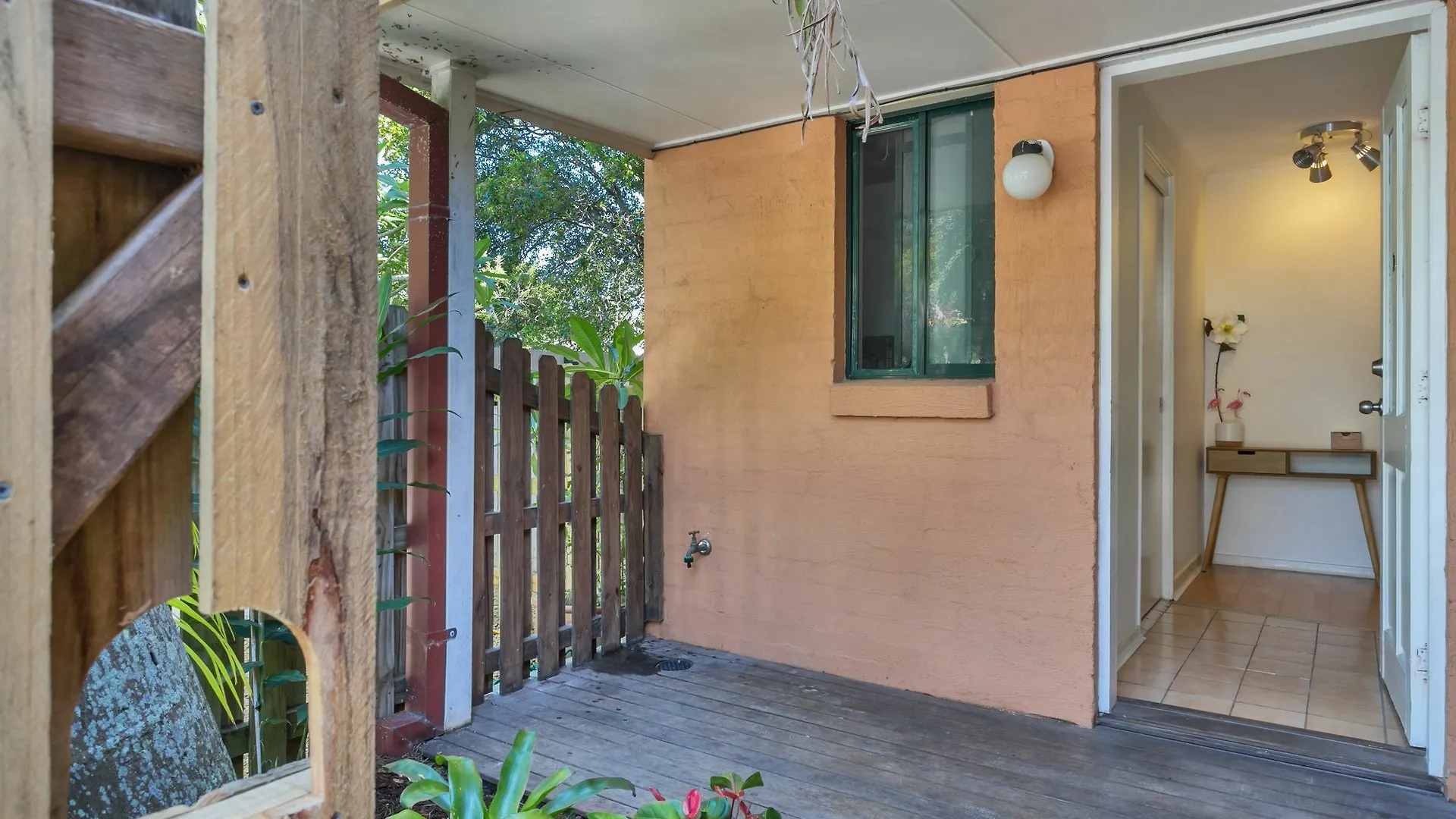 Mahogany Apartman *