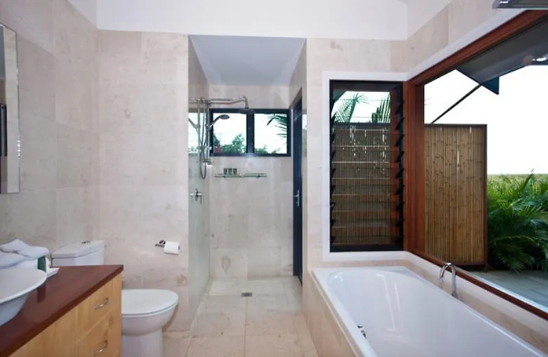 Villa Cape Vue Byron