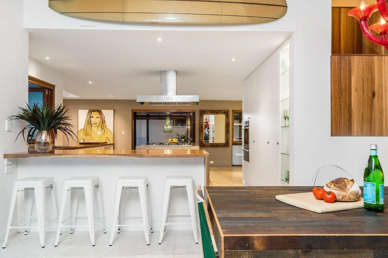 Your Luxury Escape - Onecoral - Luxury Living At Holiday home *